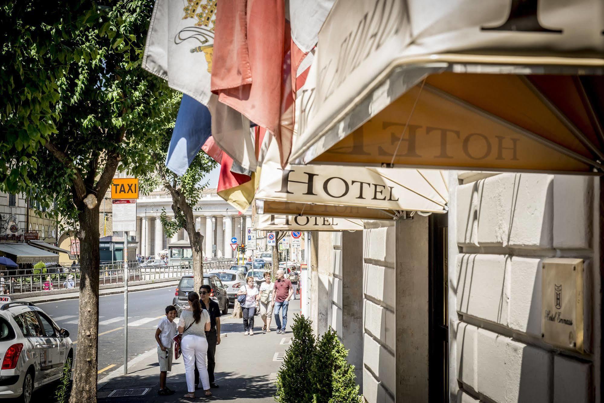 Hotel Emmaus Roma Exterior foto